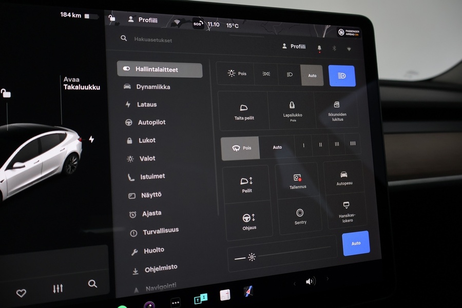 Tesla Model 3 vaihtoauto