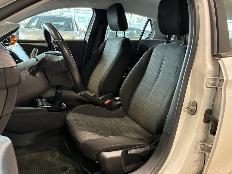 Opel Corsa vaihtoauto