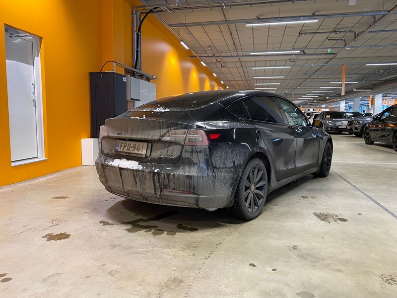 Tesla Model 3 vaihtoauto