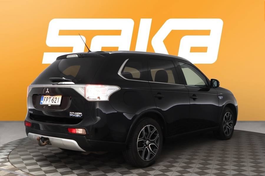 Mitsubishi Outlander PHEV vaihtoauto