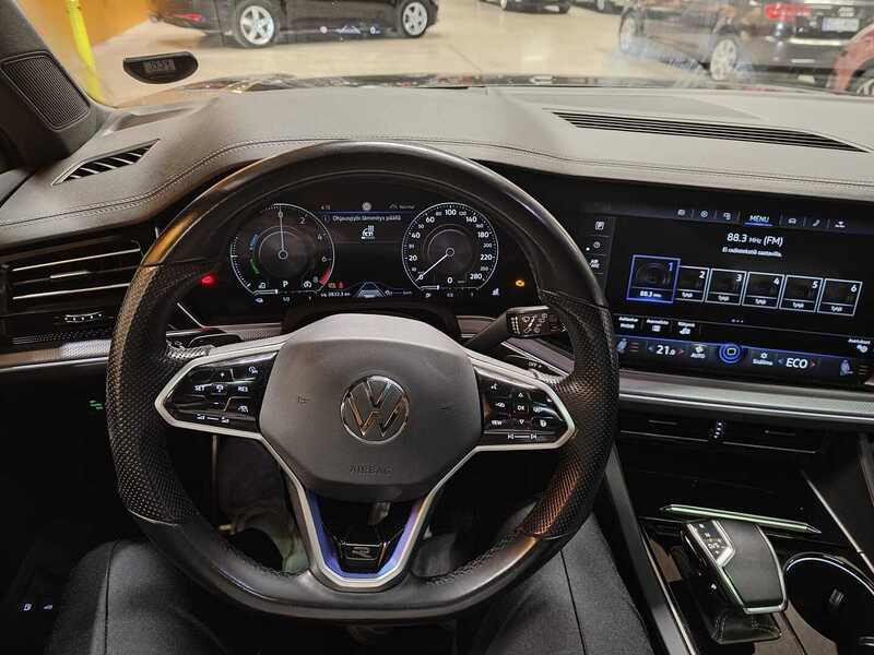 Volkswagen Touareg vaihtoauto