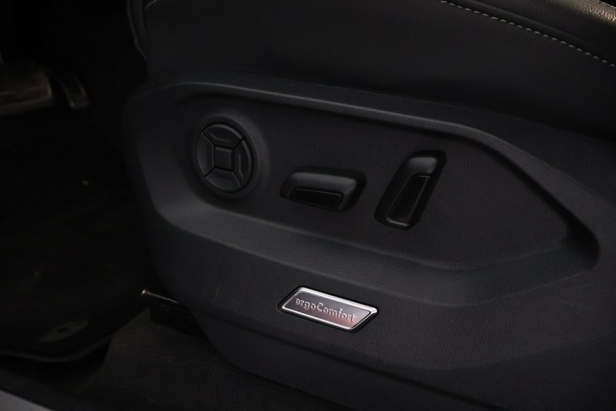 Volkswagen Touareg vaihtoauto