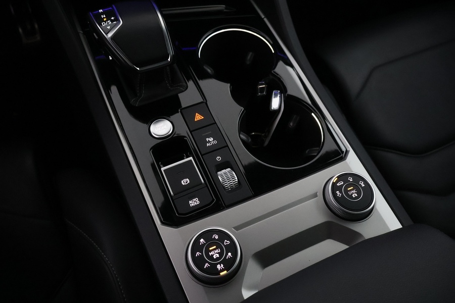 Volkswagen Touareg vaihtoauto