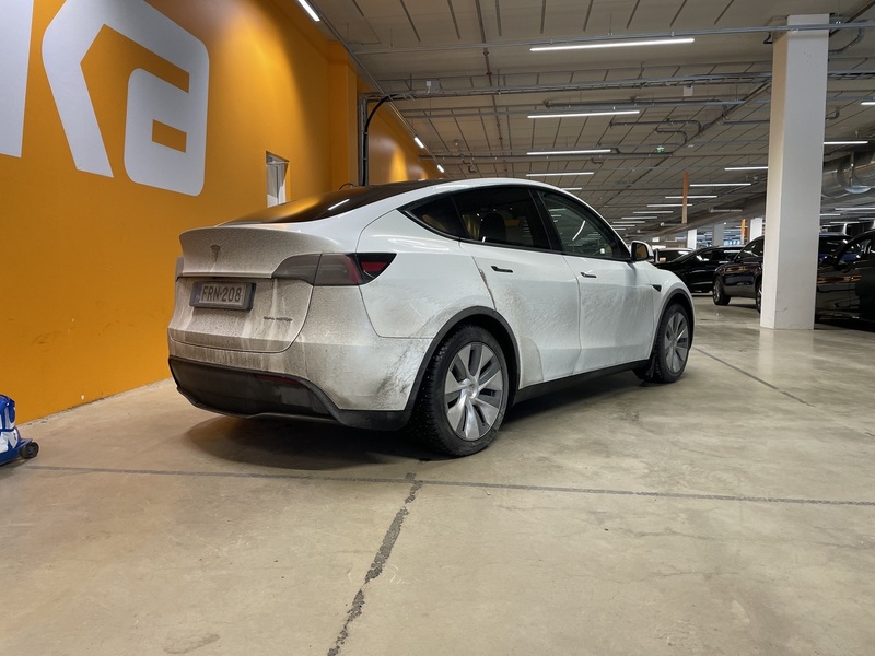 Tesla Model Y vaihtoauto
