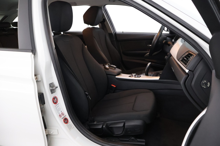 BMW 320 vaihtoauto