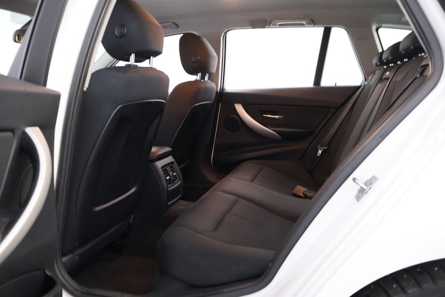 BMW 320 vaihtoauto