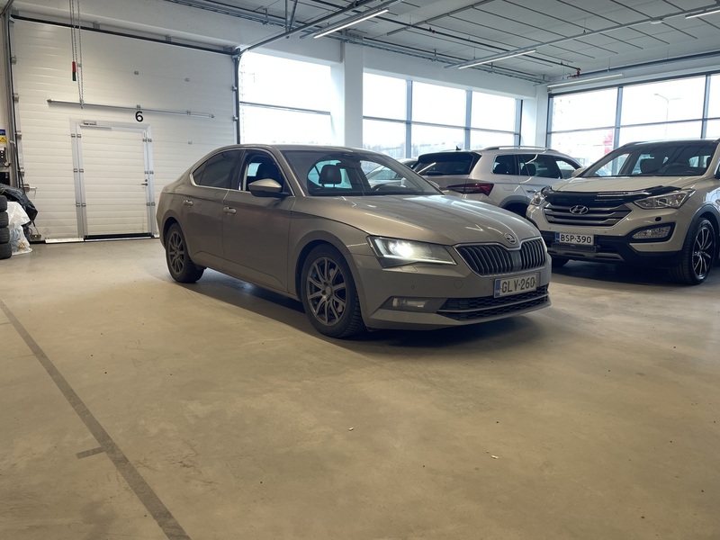 Skoda Superb vaihtoauto