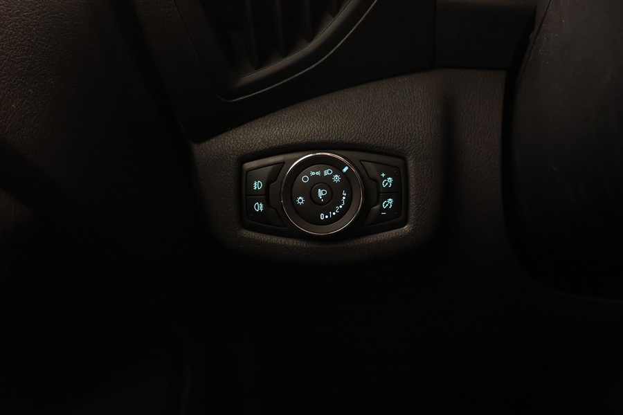 Ford Transit Connect vaihtoauto