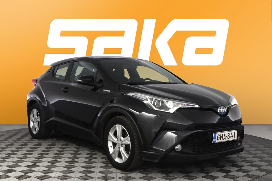 Toyota C-HR vaihtoauto