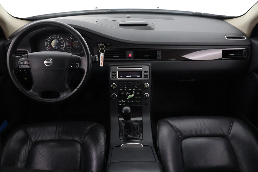 Volvo V70 vaihtoauto