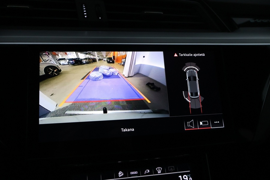 Audi e-tron vaihtoauto