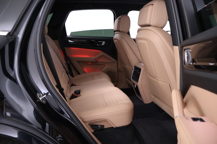 Porsche Cayenne vaihtoauto