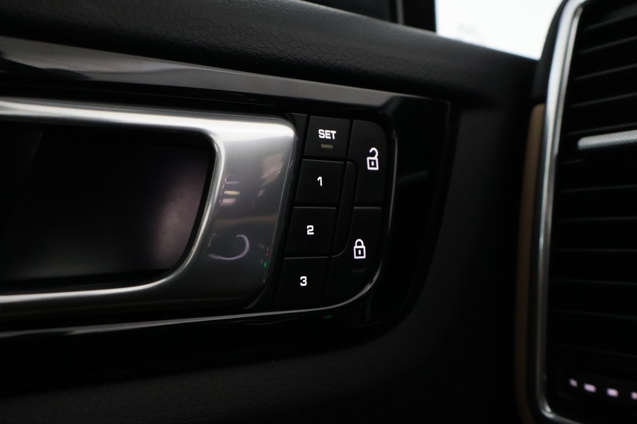 Porsche Cayenne vaihtoauto