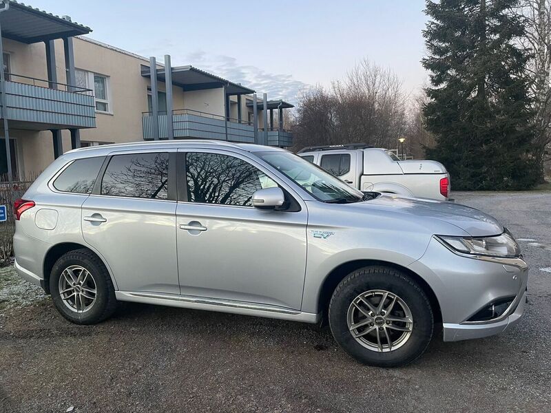 Mitsubishi Outlander vaihtoauto