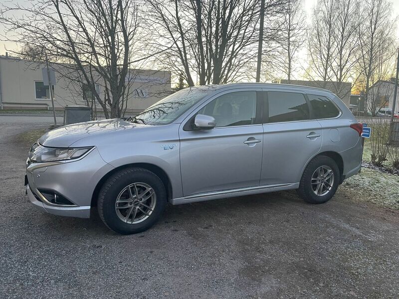 Mitsubishi Outlander vaihtoauto