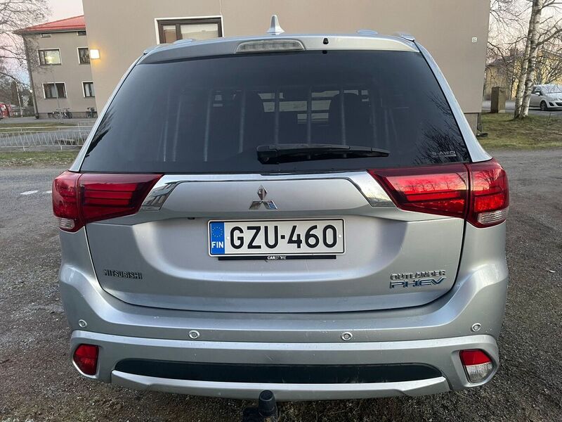 Mitsubishi Outlander vaihtoauto