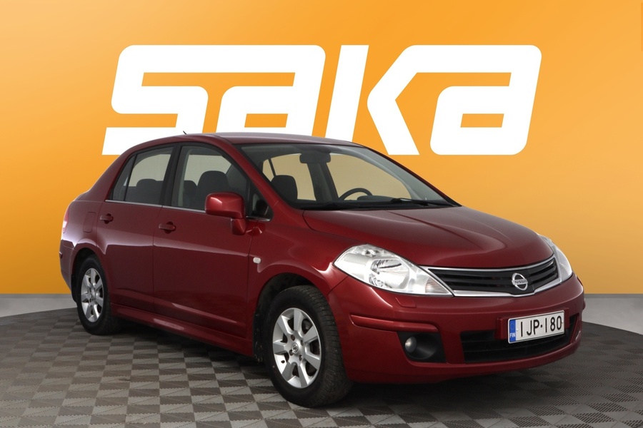 Nissan Tiida vaihtoauto