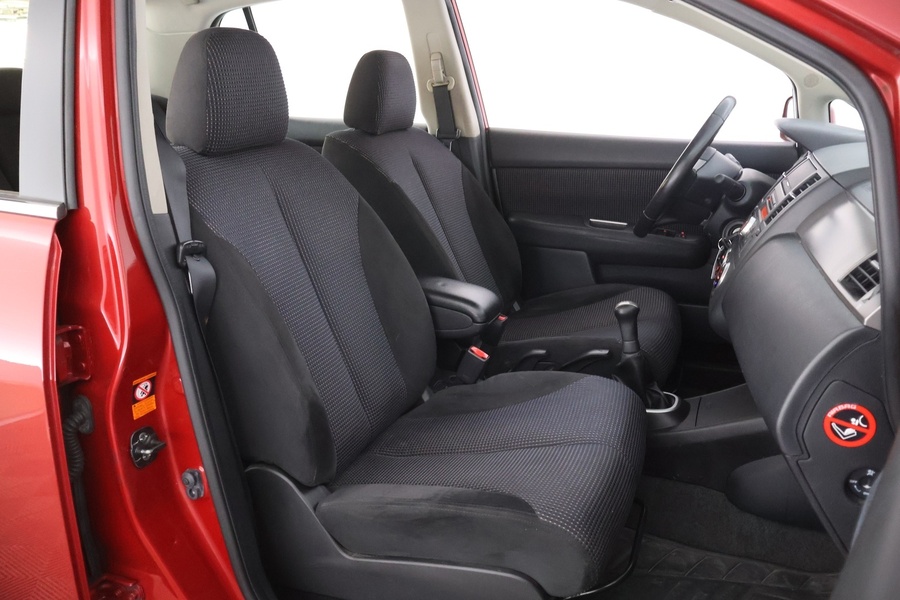 Nissan Tiida vaihtoauto