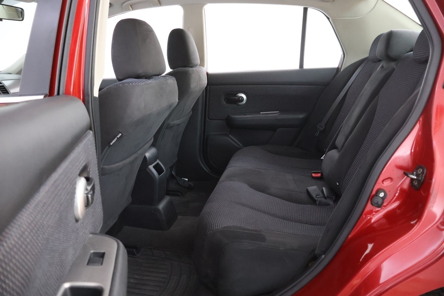 Nissan Tiida vaihtoauto