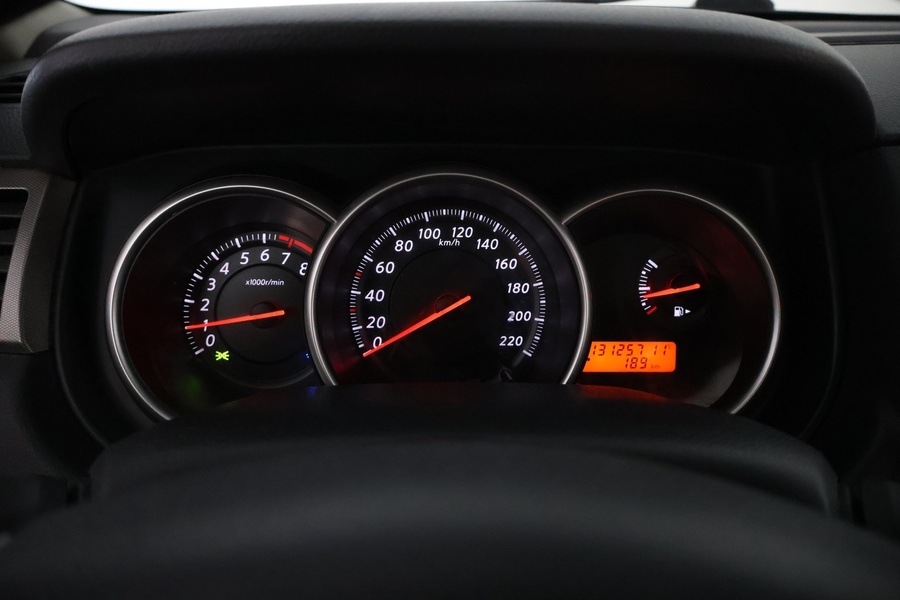 Nissan Tiida vaihtoauto