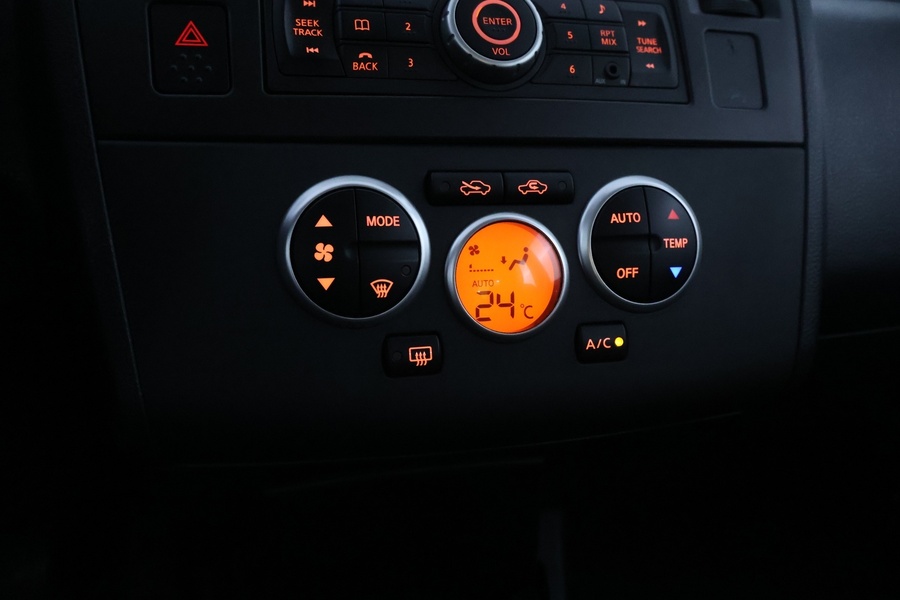 Nissan Tiida vaihtoauto