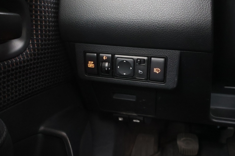 Nissan Tiida vaihtoauto