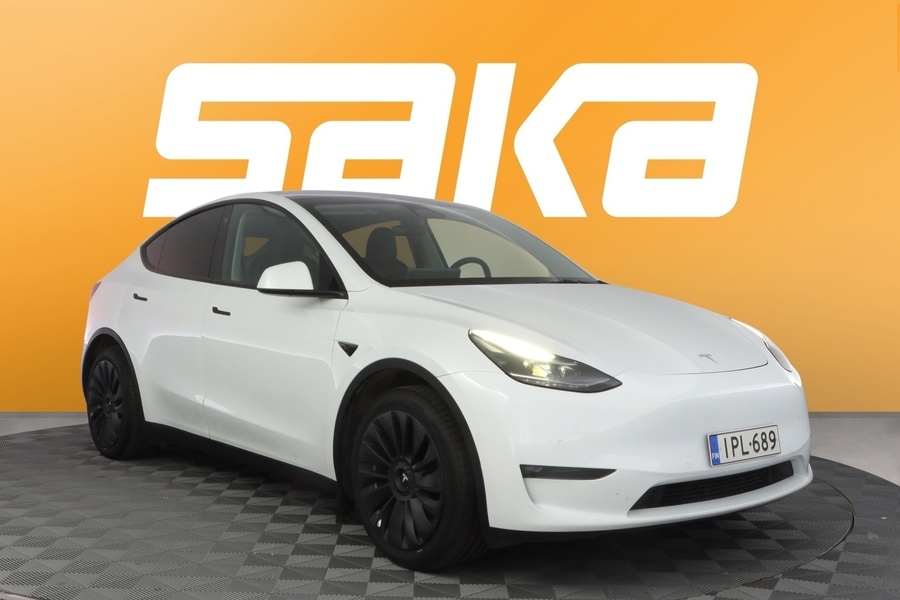 Tesla Model Y vaihtoauto