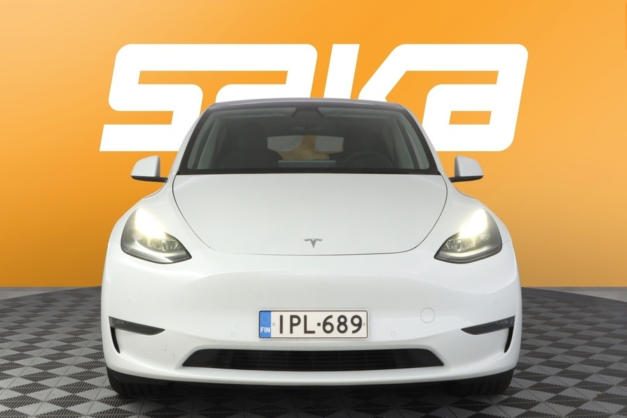 Tesla Model Y vaihtoauto