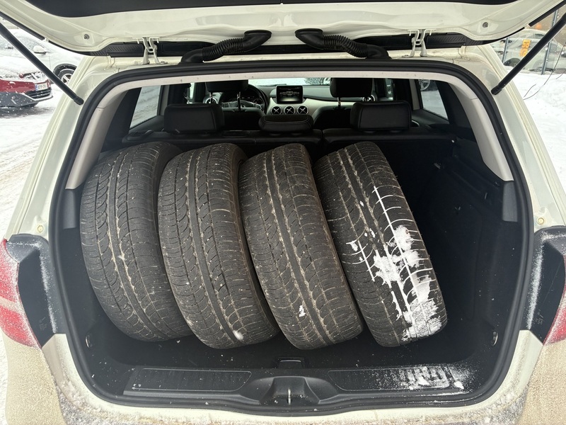 Mercedes-Benz B vaihtoauto