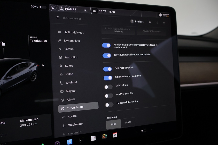 Tesla Model 3 vaihtoauto