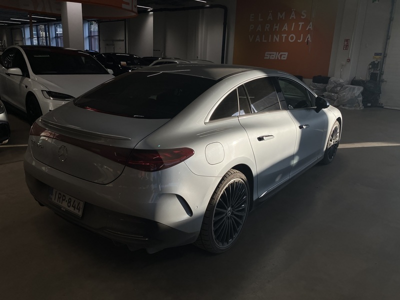 Mercedes-Benz EQE vaihtoauto