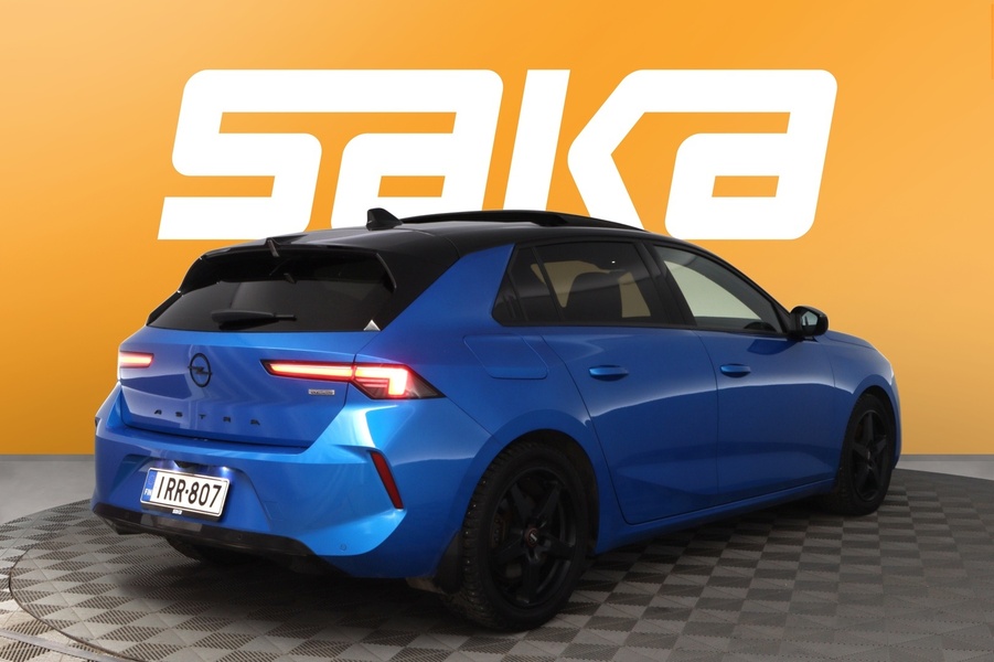 Opel Astra vaihtoauto