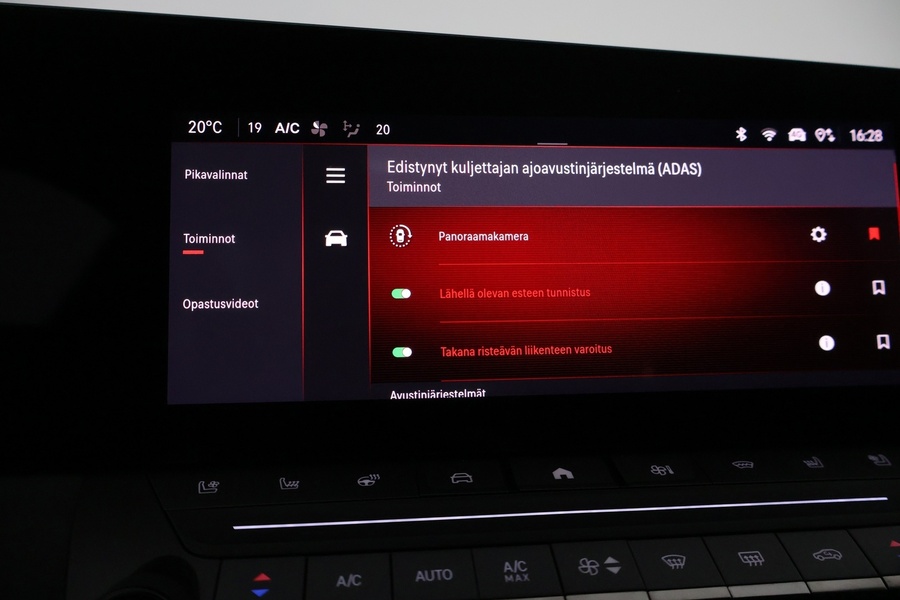 Opel Astra vaihtoauto