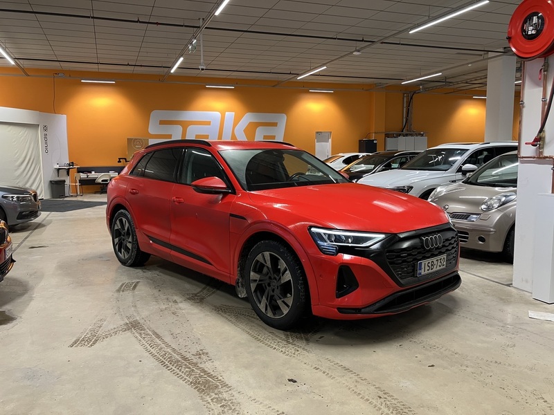 Audi Q8 e-tron vaihtoauto