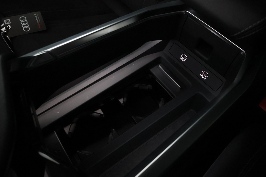 Audi Q8 e-tron vaihtoauto