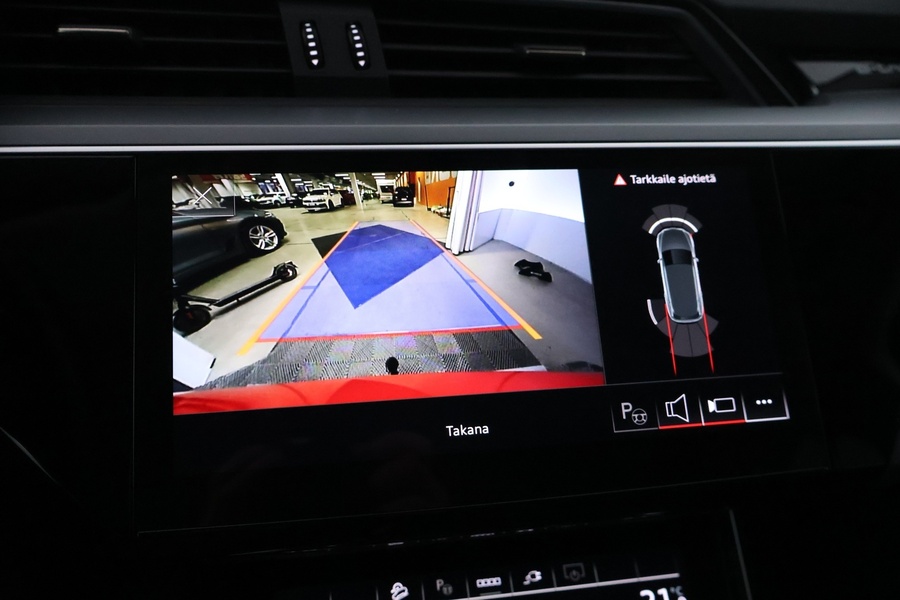 Audi Q8 e-tron vaihtoauto