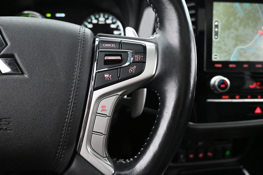 Mitsubishi Outlander PHEV vaihtoauto