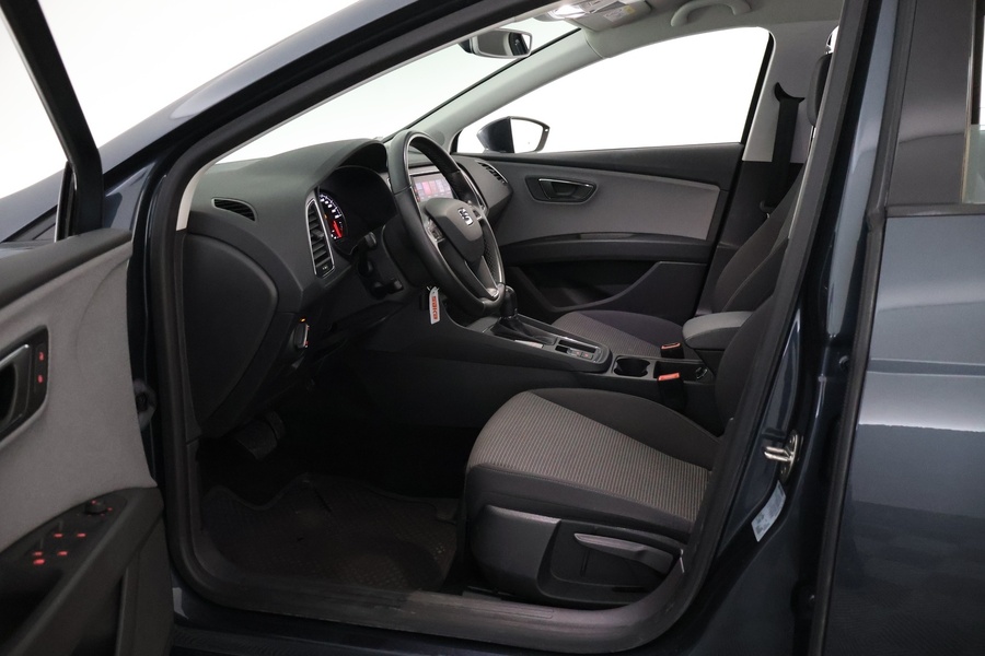 SEAT Leon Sportstourer vaihtoauto