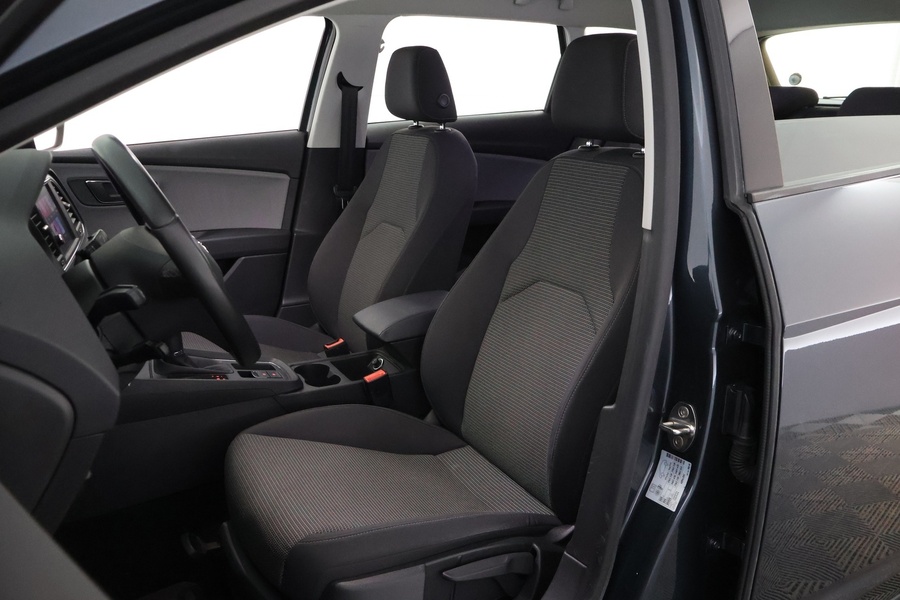 SEAT Leon Sportstourer vaihtoauto