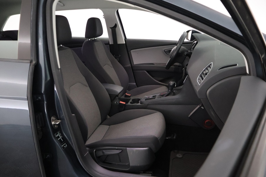 SEAT Leon Sportstourer vaihtoauto