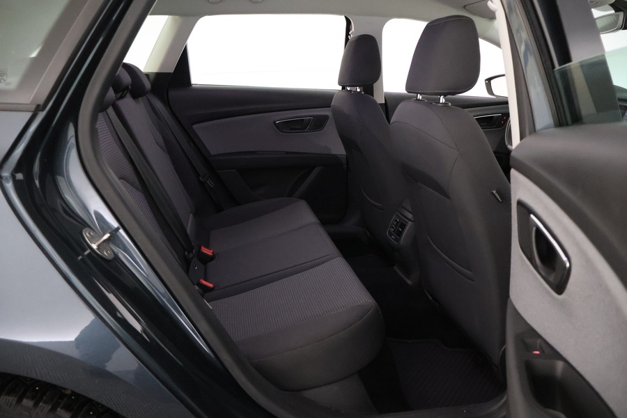 SEAT Leon Sportstourer vaihtoauto