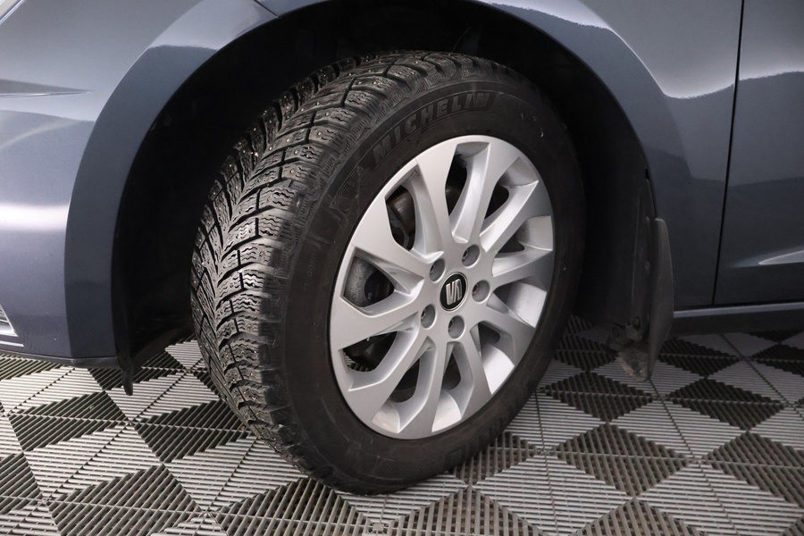 SEAT Leon Sportstourer vaihtoauto