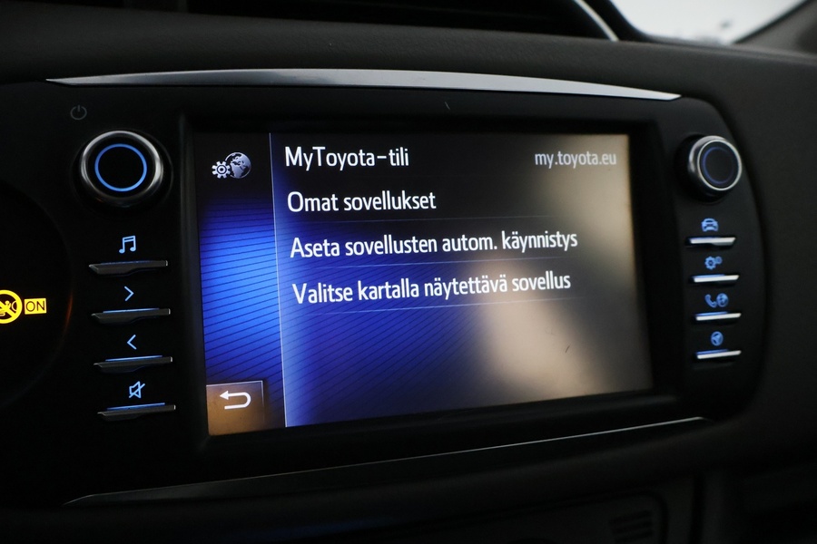 Toyota Yaris vaihtoauto