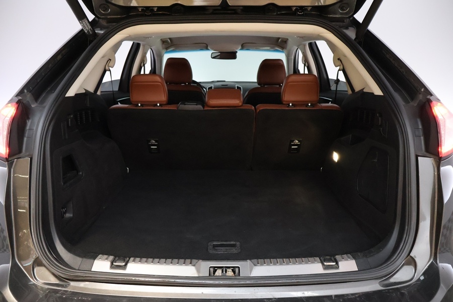 Ford Edge vaihtoauto