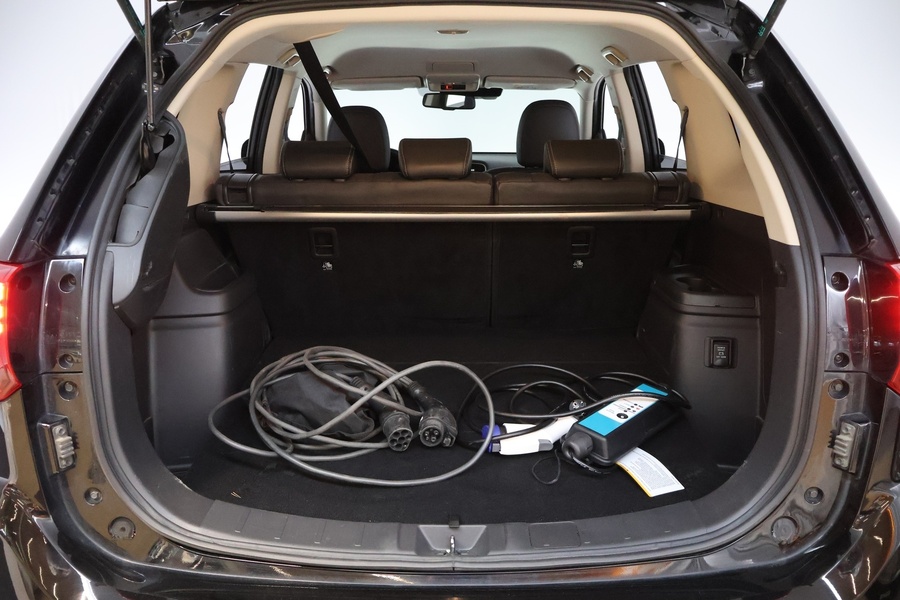 Mitsubishi Outlander PHEV vaihtoauto