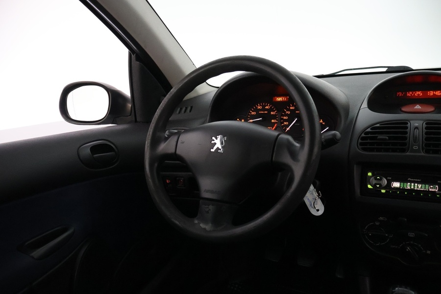 Peugeot 206 vaihtoauto