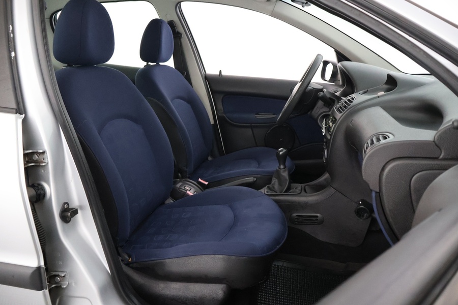 Peugeot 206 vaihtoauto