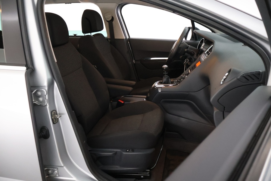 Peugeot 5008 vaihtoauto