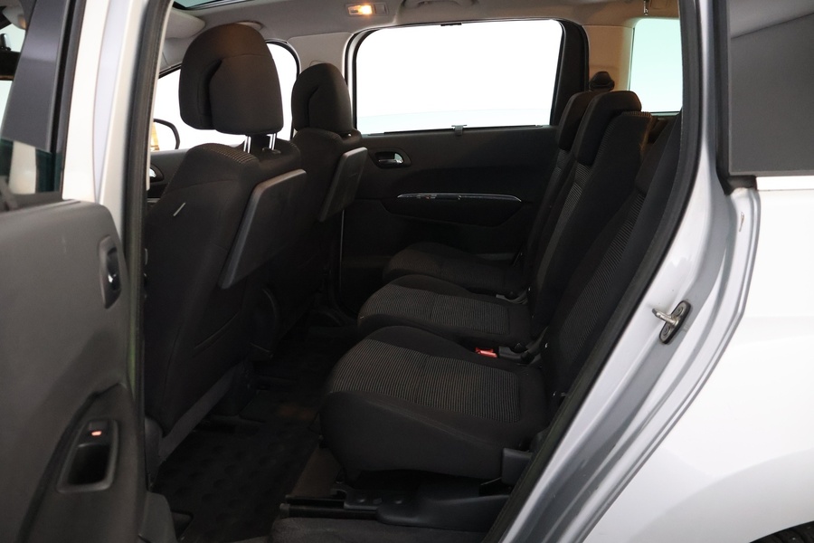 Peugeot 5008 vaihtoauto