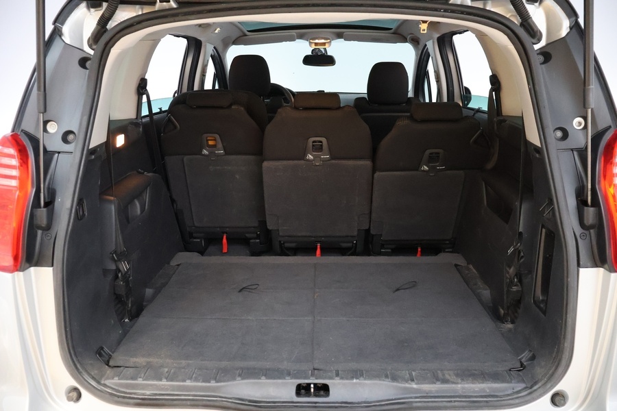 Peugeot 5008 vaihtoauto